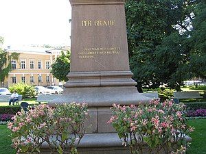 Granitsockel till statyn i Åbo.