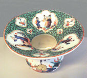 Saint-Cloud soft porcelain spitting bowl, famille verte, 1730-1740.