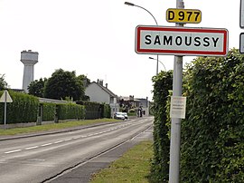 The road into Samoussy