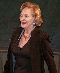 シアン・フィリップス Siân Phillips