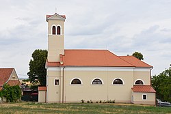 kostel od jihu