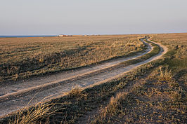 De kust van het Zajsanmeer in Zajsan