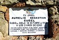 Detalle de ladrillo de cerámica (señalización funeraria de pared) en el cementerio viejo de Puebla de San Miguel (Valencia), año 1903.