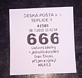Lístek s pořadovým číslem z automatu na pobočce České pošty Teplice 1. Lístek obsahuje údaj o typu služby a seznam přepážek, které si mohou tohoto klienta přivolat.