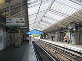 Line 6 platforms at Bir-Hakeim