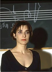 חגית דסברג כמיקי סתיו, בסרטו של ענר פרמינגר "גולם במעגל" (1993)