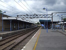 Hackney Downs stn slow northbound.JPG