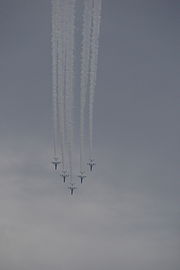 Japan air self defense force Kawasaki T-4 Blue Impulse RJNK Rain Fall.JPG