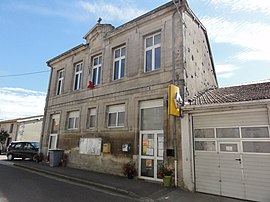 The town hall in Ménil-sur-Saulx