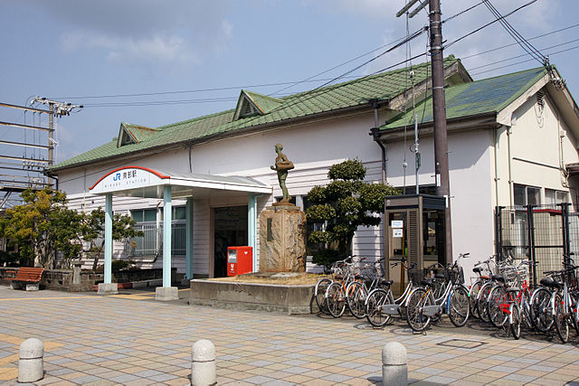 640px-Minabe_Station01n200.jpg