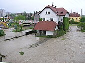 Část Valašského Meziříčí zaplavená Rožnovskou Bečvou