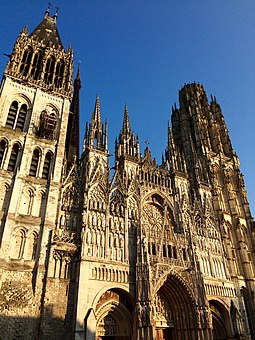 Rouen Cathedral, twilight, 2016-03-17.jpeg