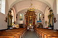 L'intérieur de l'église de la Sainte Trinité.