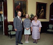 The Duchess with Sir Walter Campbell and Lady Campbell in Brisbane, 1992 The Duchess of Kent with Sir Walter Campbell and Lady Campbell at Government House, Brisbane.jpg