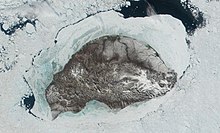 Satelita foto de la Vrangela insulo