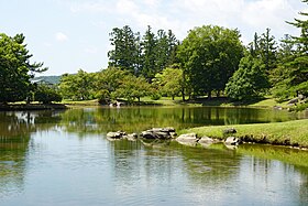 L'étang du Kanjizaiō-in.