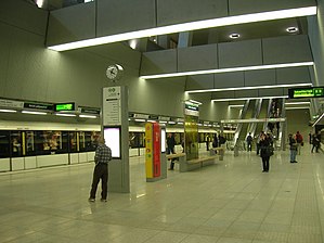 Budapest Metro 4 Keleti station 2.jpg