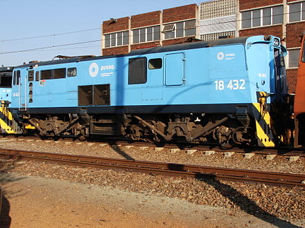 No. 18-432 (E1434) in PRASA blue livery at Sentrarand, 28 September 2015