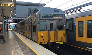 Cumberland Line Train Departs Glenfield For Blacktown.jpg