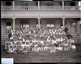 Группа, школа Святого Франциска, 1899 г., фотография брата Бертрама. Jpg