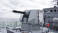 海上自衛隊の掃海艦「あわじ」搭載のJM61R-MS 20mm機関砲。写真右上のRFSと連動している。