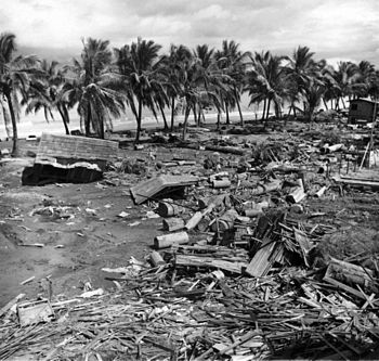 August 17, 1976: Tsunami kills more than 5,000 people in the Philippines Lebak Tsunami.jpg