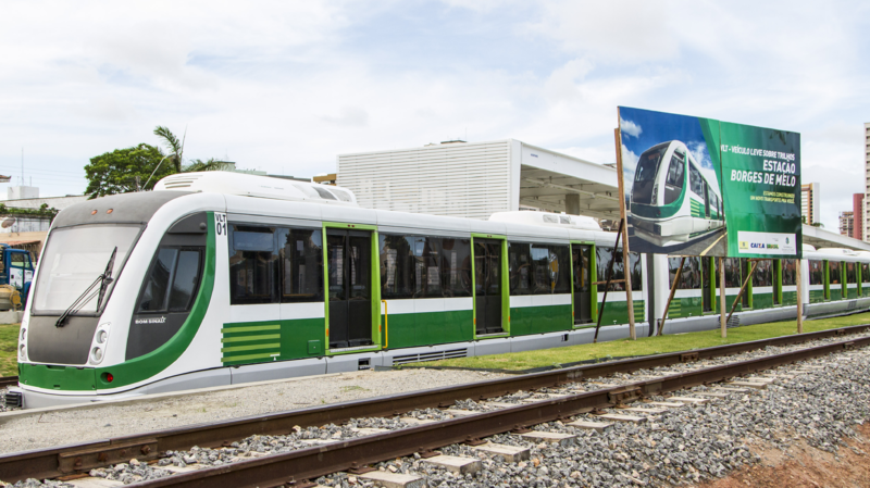Bestand:Light rail in Fortaleza.png