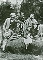 Friedrich Engels, Karl Marx ve karısı Jenny, çocukları Laura ve Eleanor