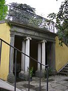 Gruta del jardín