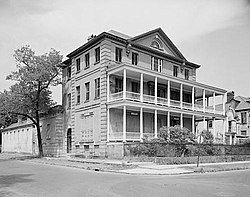 Robinson-Aiken House (Charleston, South Carolina).jpg