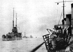 1915年3月15日、最初のボスポラス砲撃作戦のために出撃する黒海艦隊連合艦隊
