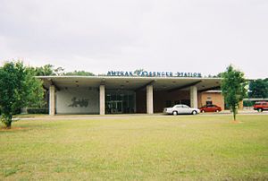 Savannah, Georgia Amtrak station.jpg