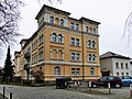 Wohnhaus in offener Bebauung