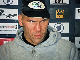 280px-Valuev-nach-Haye-Fight-2009.jpg