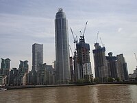 The emerging cluster at Vauxhall and Nine Elms, August 2020. The two tall towers shown here are 69-71 Bondway (left) at 168m and St George Wharf Tower (centre) at 181m. Within five years there will be seven towers in this cluster with heights between 160m and 200m