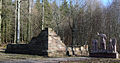 Steinturm B der Turmstelle Wp 10/37 des Odenwaldlimes mit Skulpturengruppe