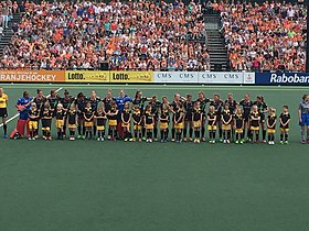 Alix Gerniers et l'équipe belge avant un match test contre les Pays-Bas en 2016