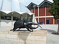 Памятник жуку (Бристоль, Англия)