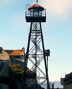 Gvatoturo de la prizono de Alcatraz.