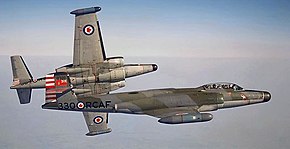 飛行中のCF-100