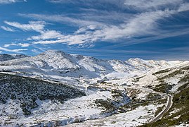 Brañavieja y la estación de Alto Campoo.