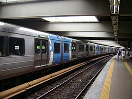 Metrô do Rio de Janeiro na estação São Cristóvão, próximo ao Centro Federal de Educação Tecnológica Celso Suckow da Fonseca campus Maracanã.