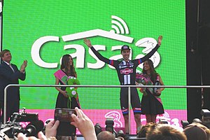 Der Niederländer Tom Dumoulin gewann das Auftakt­zeitfahren im niederländischen Apeldoorn und trug während der beiden Flachetappen in den Niederlanden das Maglia Rosa.