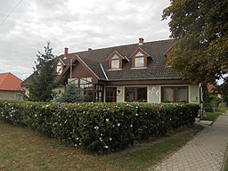 Kommunhus i Karakószörcsök