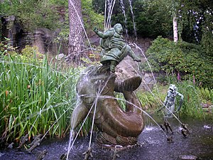 Jona och valfisken på Millesgården.