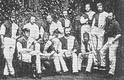 Команда «Оксфорд Юниверсити», победившая в Кубке Англии в 1874 году (Бернли стоит в заднем ряду, второй справа)