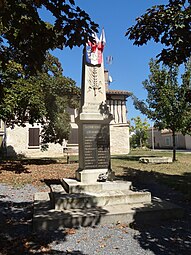 Le monument aux morts.