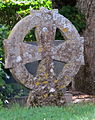 Radkreuz auf dem Friedhof von Kullamaa