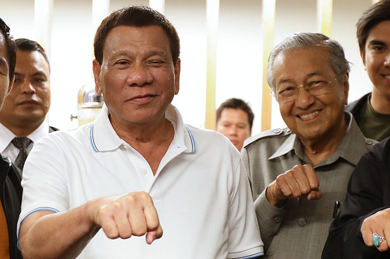 파일:Rodrigo Duterte and Mahathir Mohamad (Pacquiao vs Matthysse).jpg