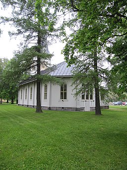 Sandarne kyrka i juni 2014